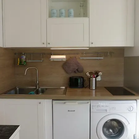 Holiday home Le Petit Nid De Lucat 2 *